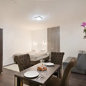 شقة فندقية Paulay Downtown, بودابست